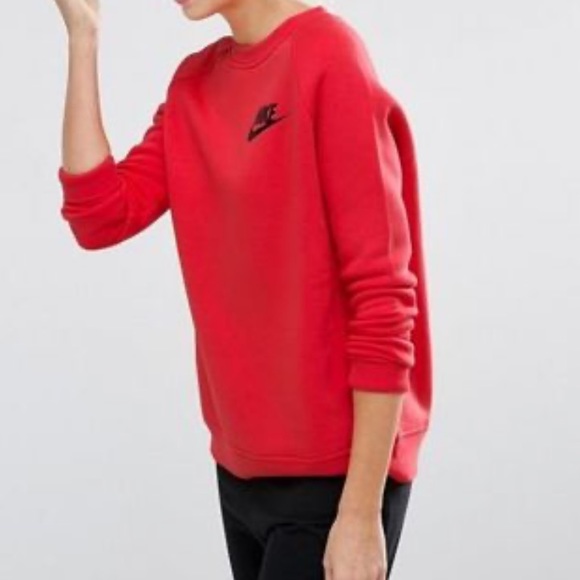 RED NIKE RALLY CREWNECK - Picture 2 of 3